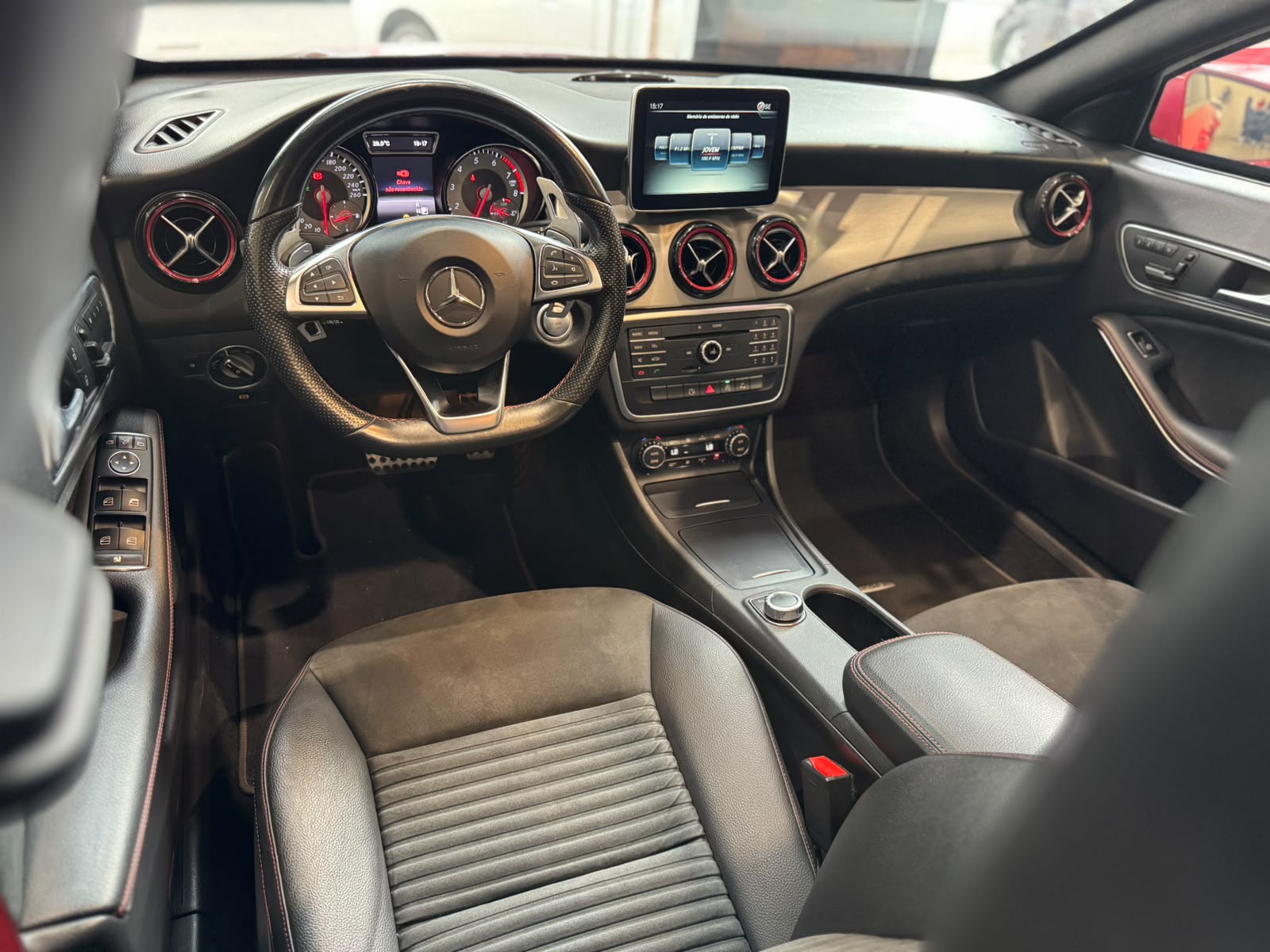 MERCEDES-BENZ CLA 250