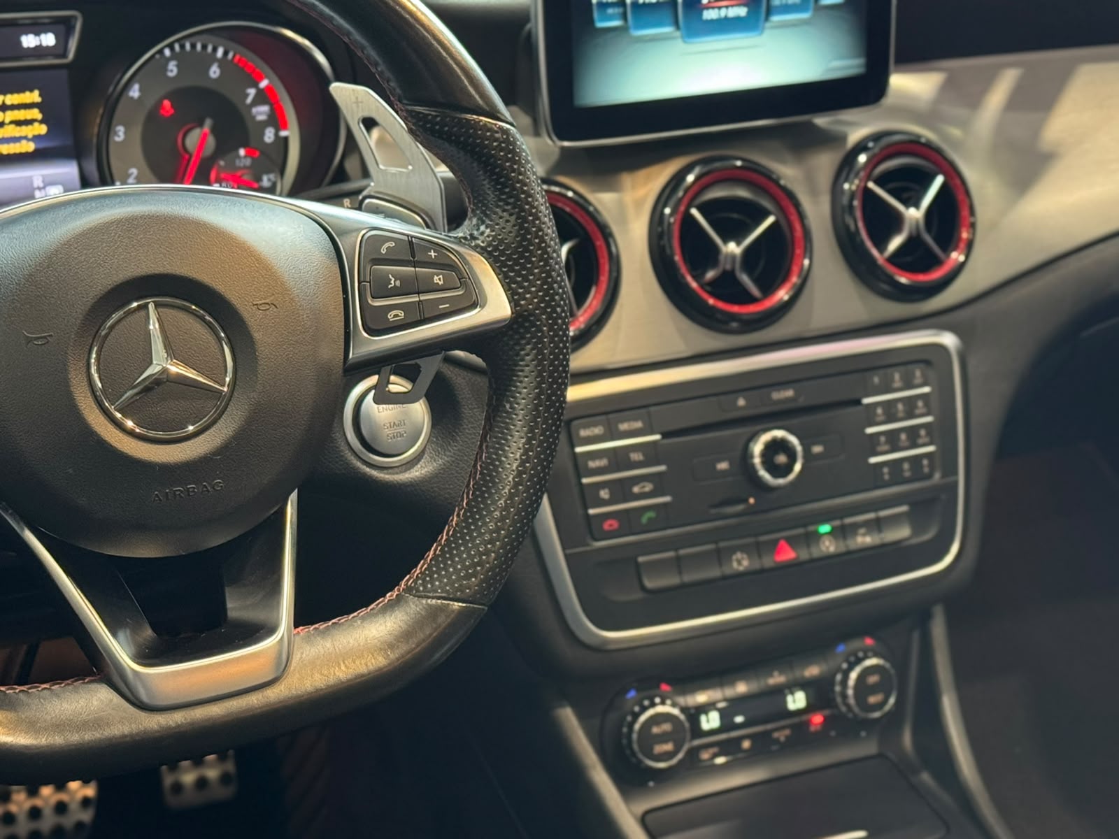 MERCEDES-BENZ CLA 250