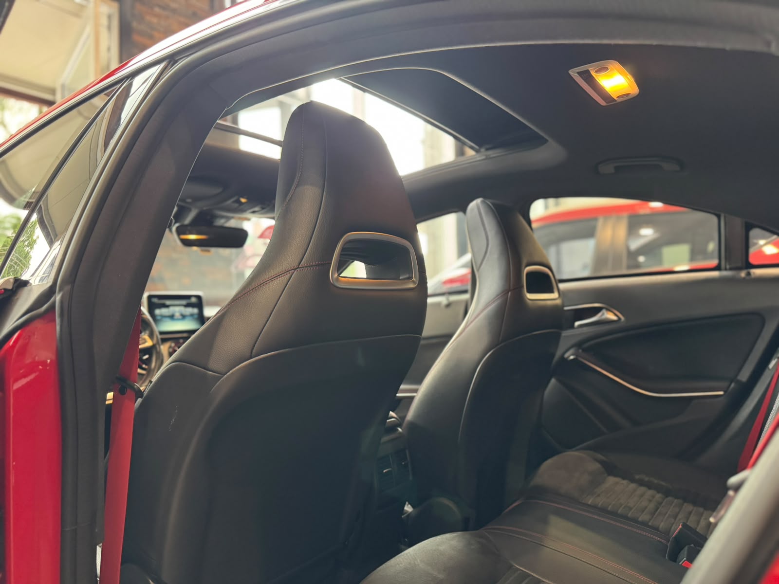 MERCEDES-BENZ CLA 250