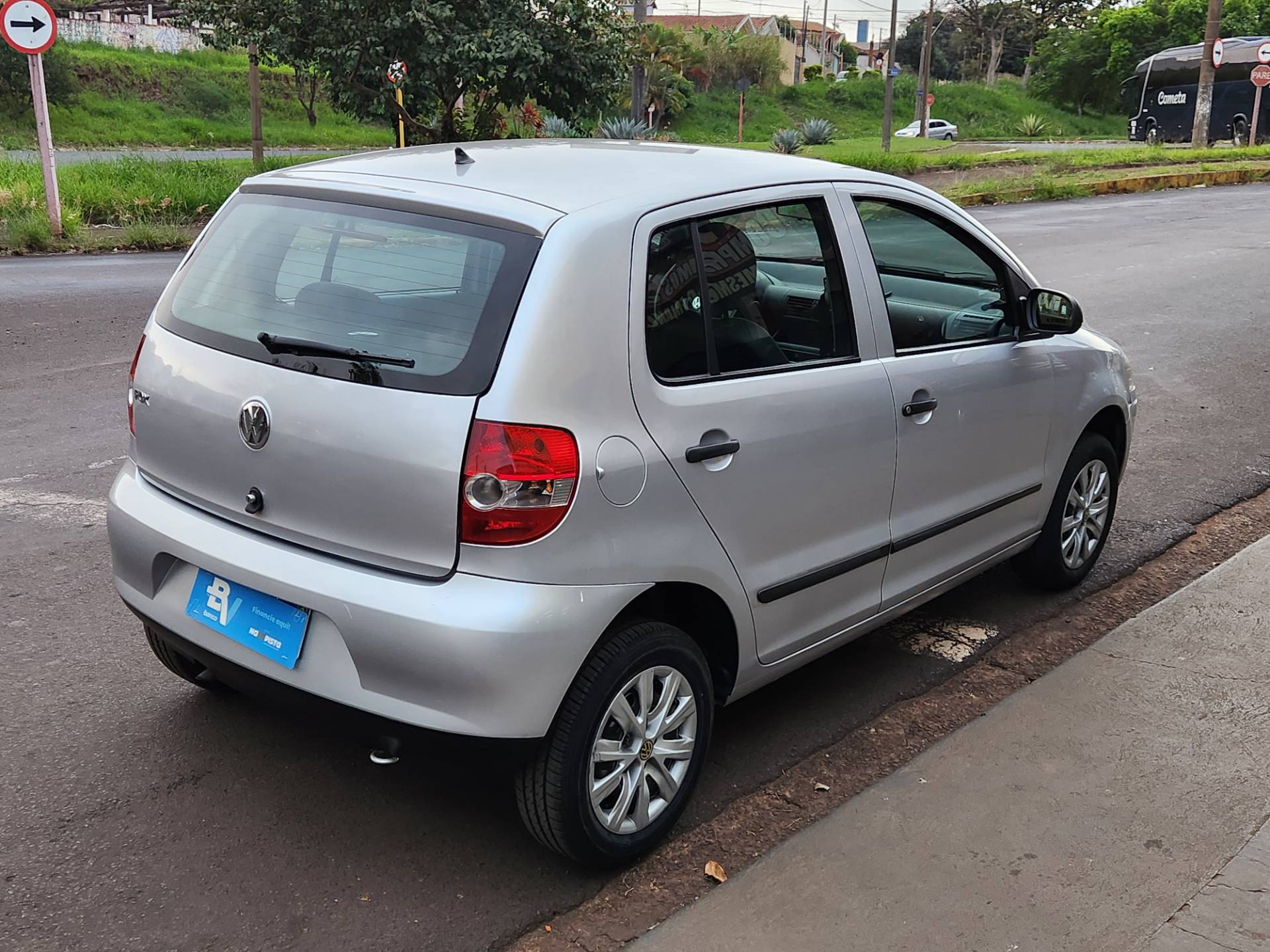 VOLKSWAGEN FOX