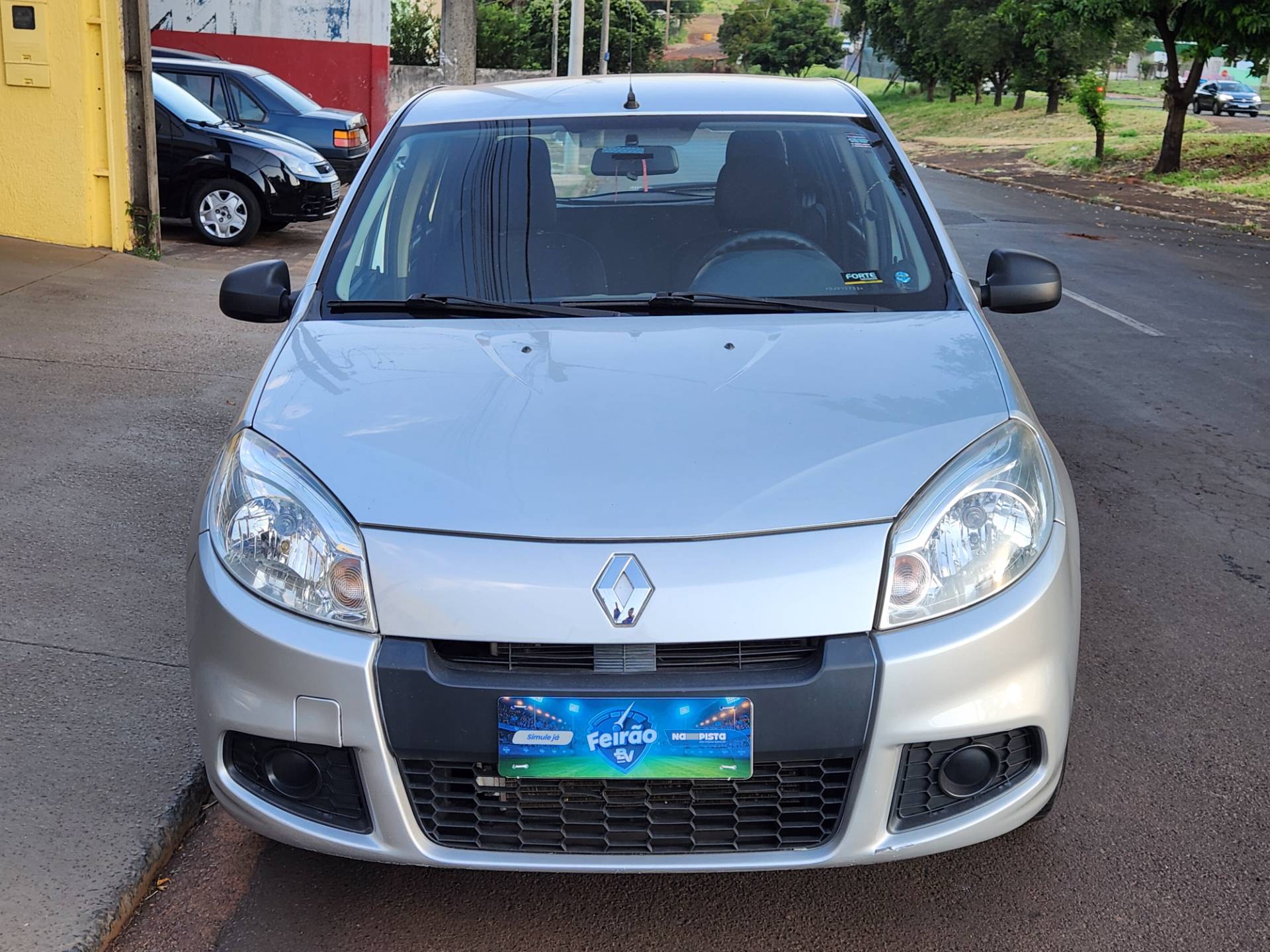 RENAULT SANDERO