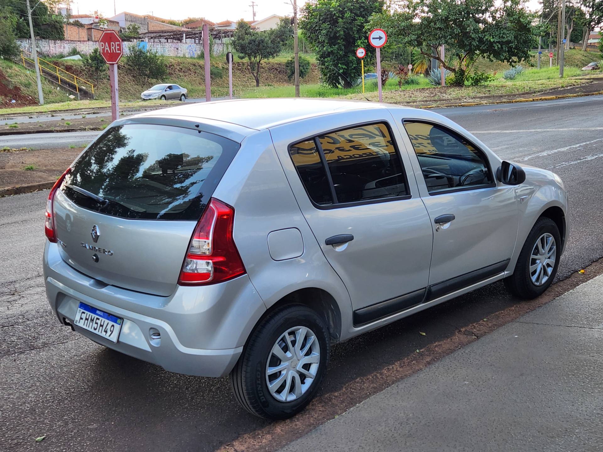 RENAULT SANDERO