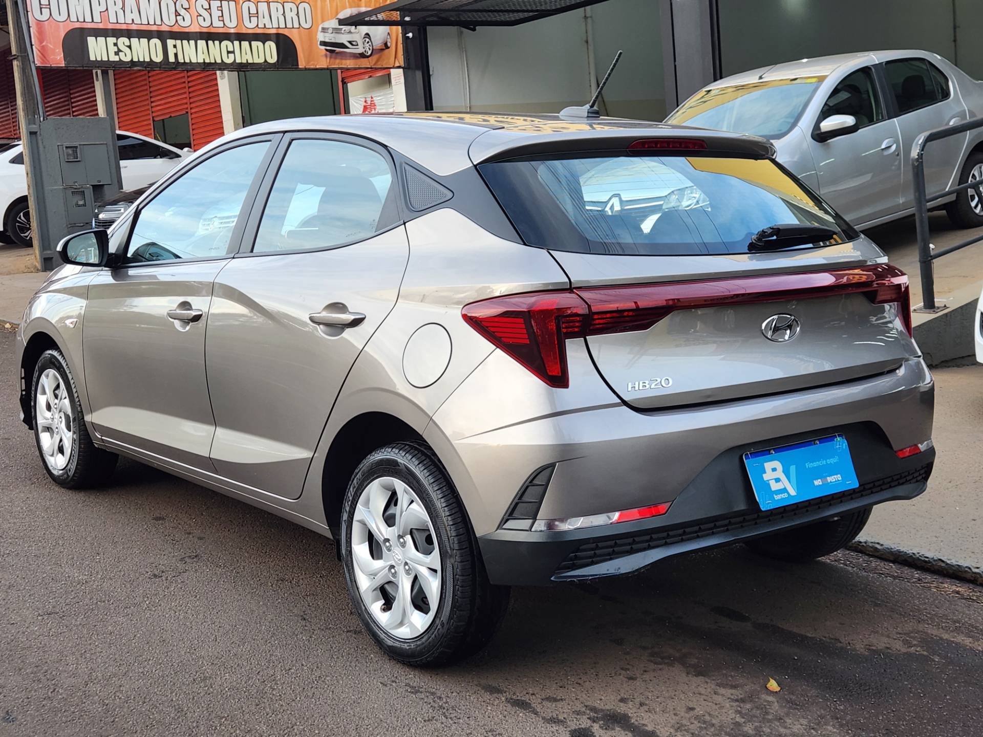 HYUNDAI HB20