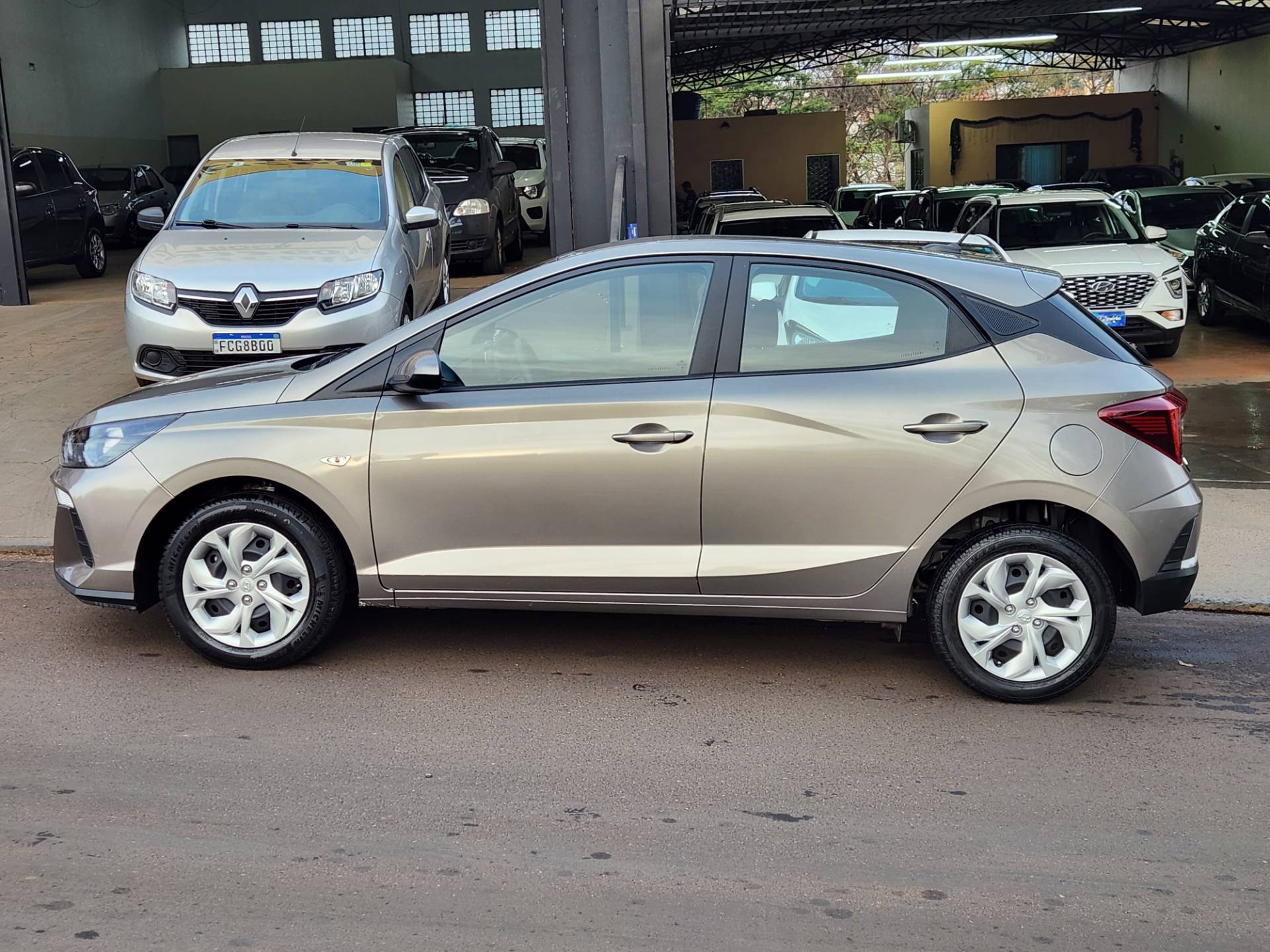 HYUNDAI HB20