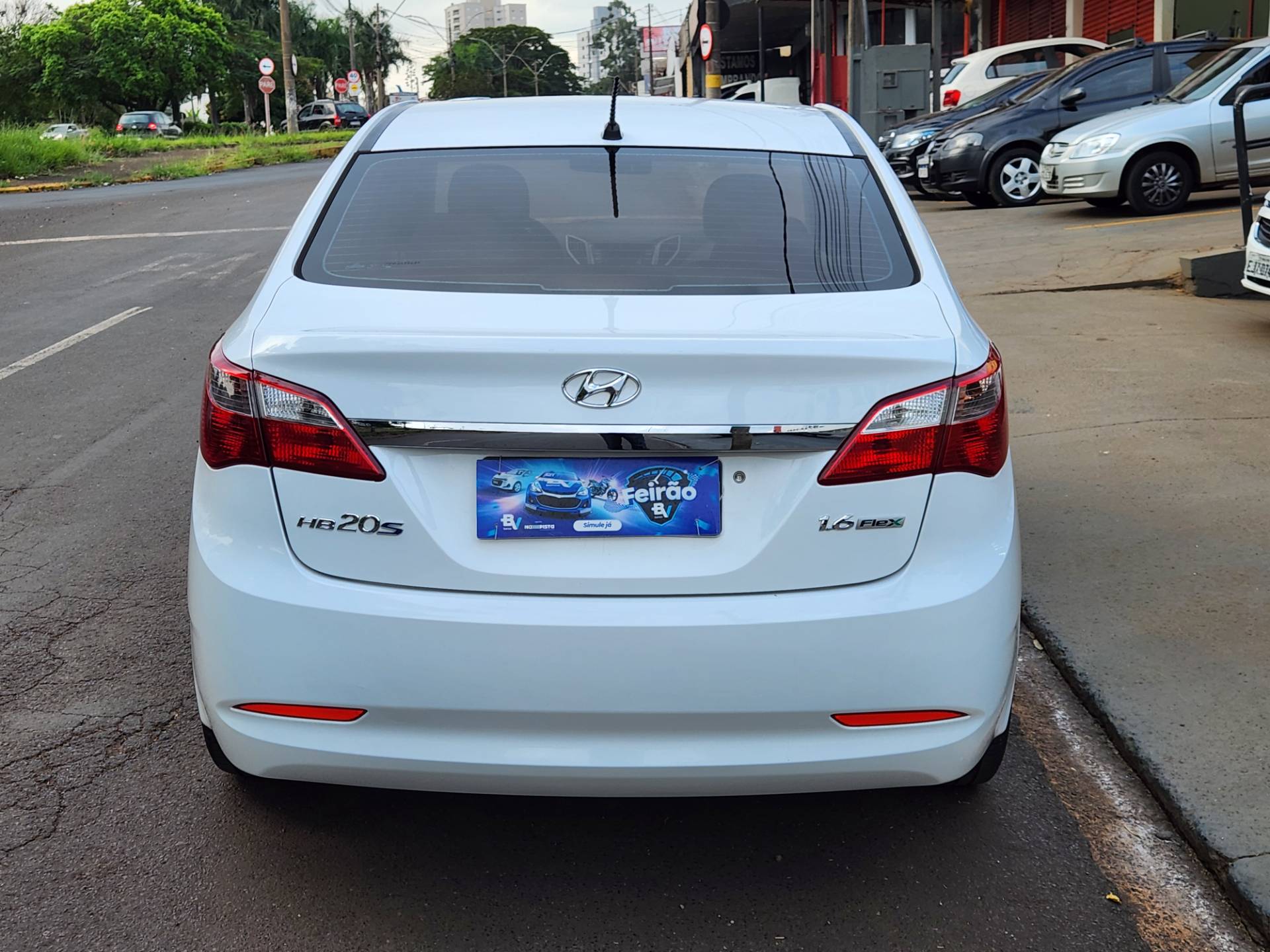 HYUNDAI HB20S