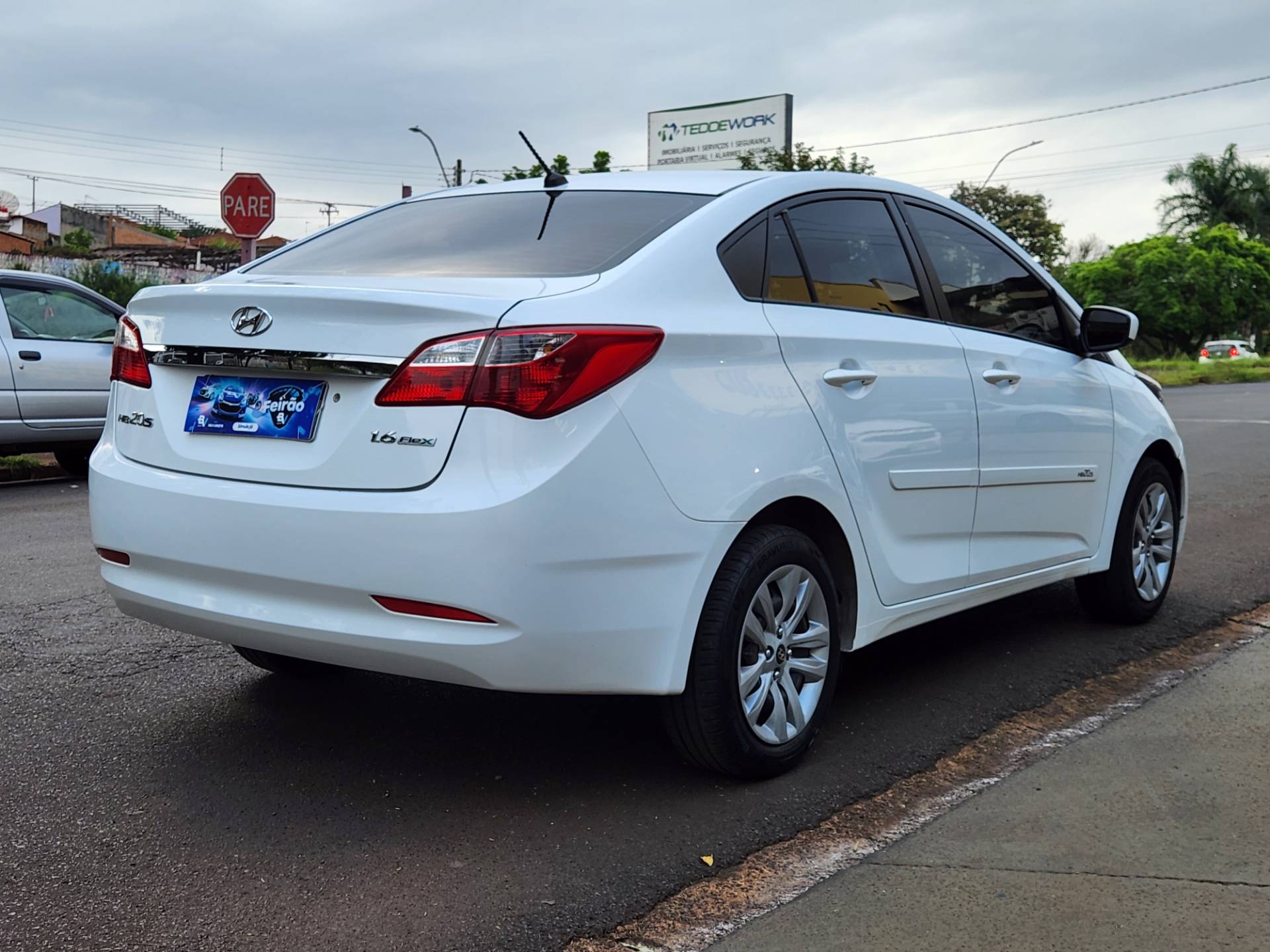 HYUNDAI HB20S