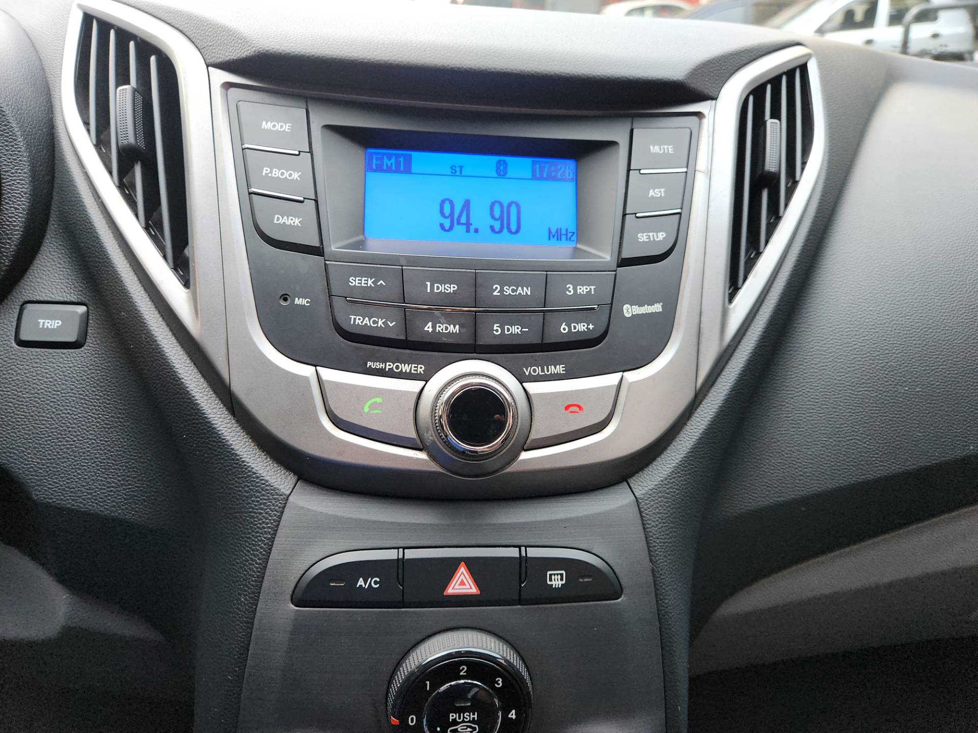 HYUNDAI HB20S