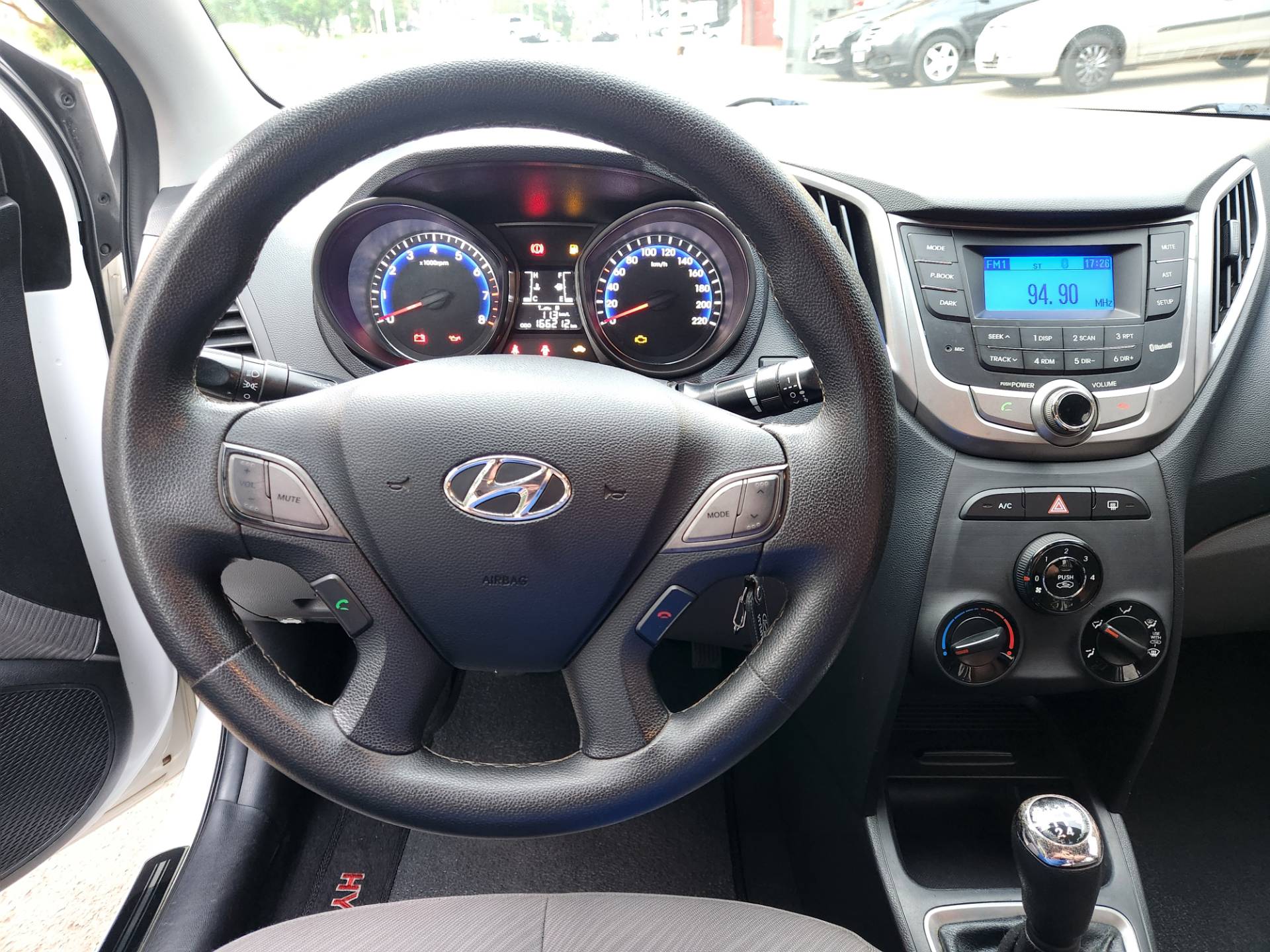 HYUNDAI HB20S