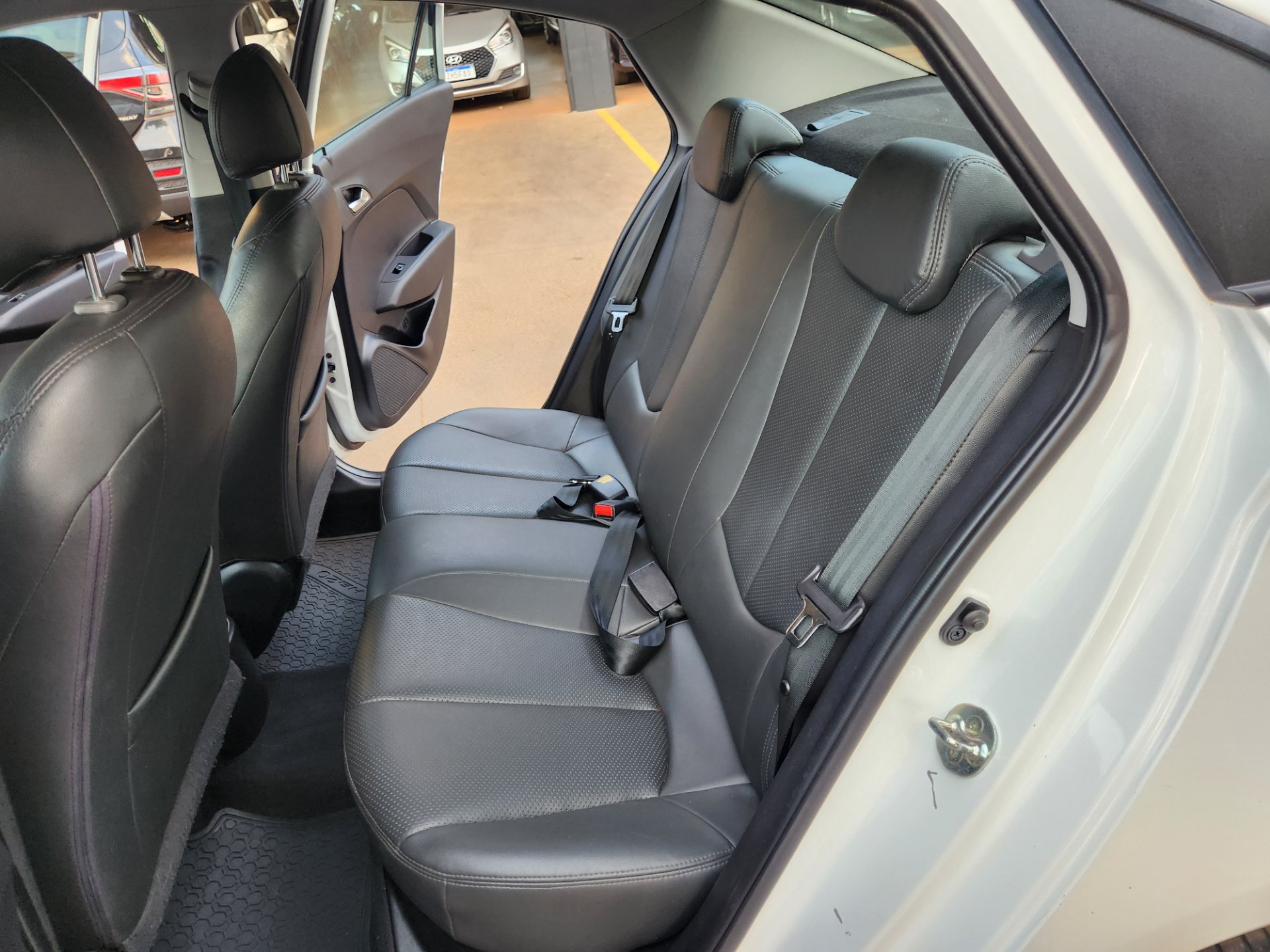 HYUNDAI HB20S