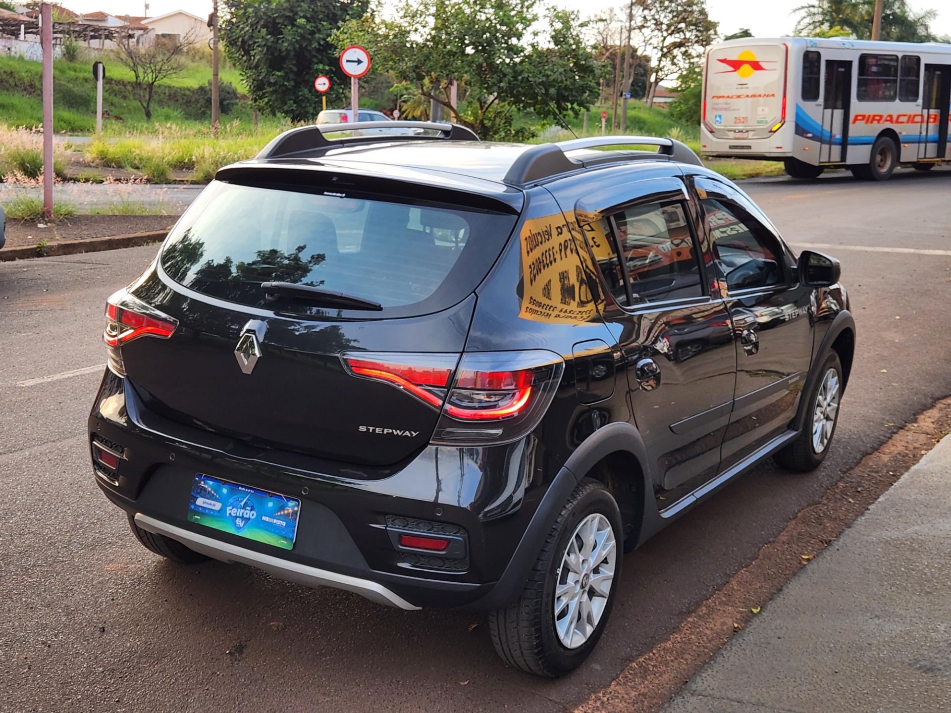 RENAULT SANDERO