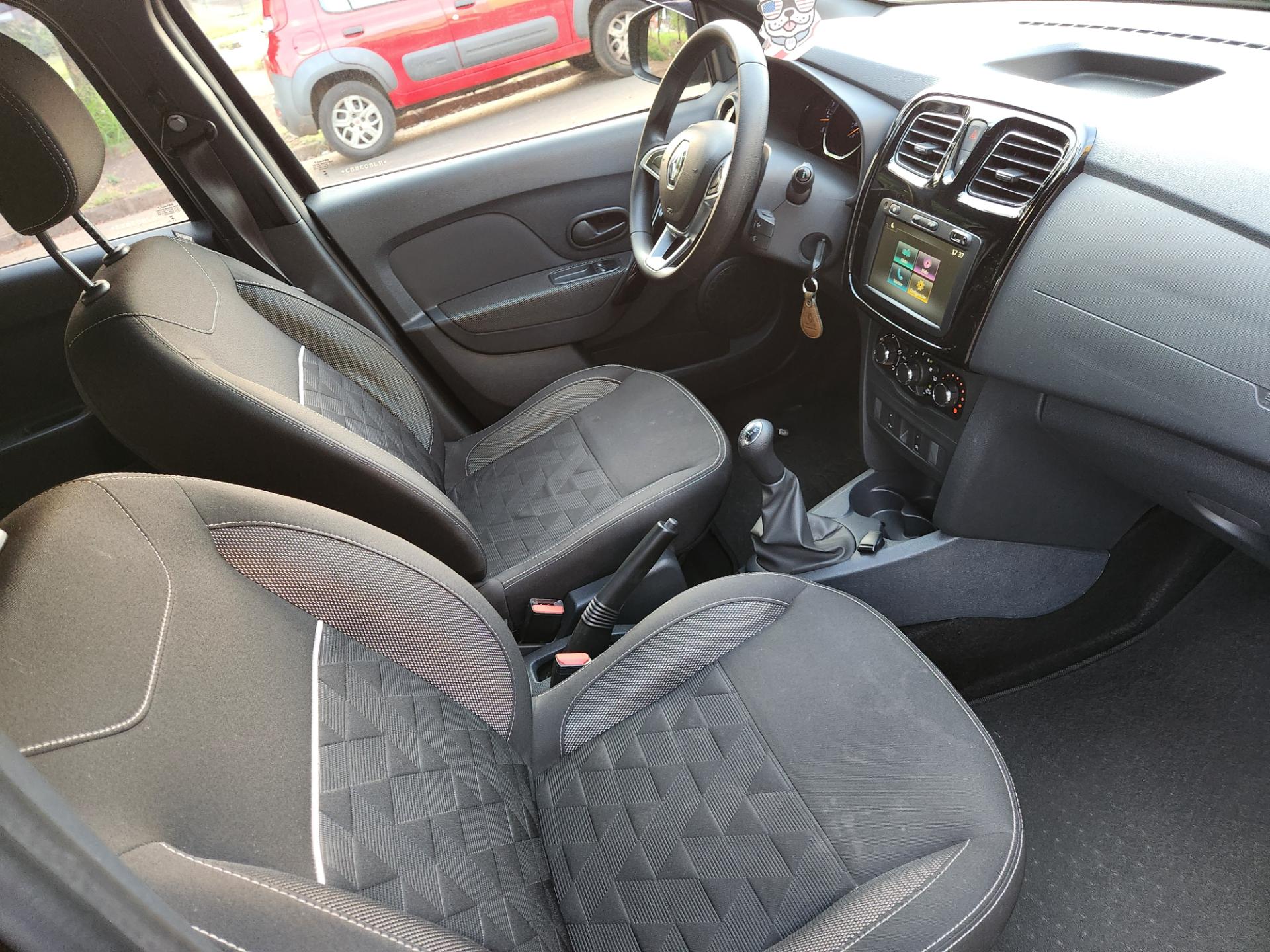 RENAULT SANDERO