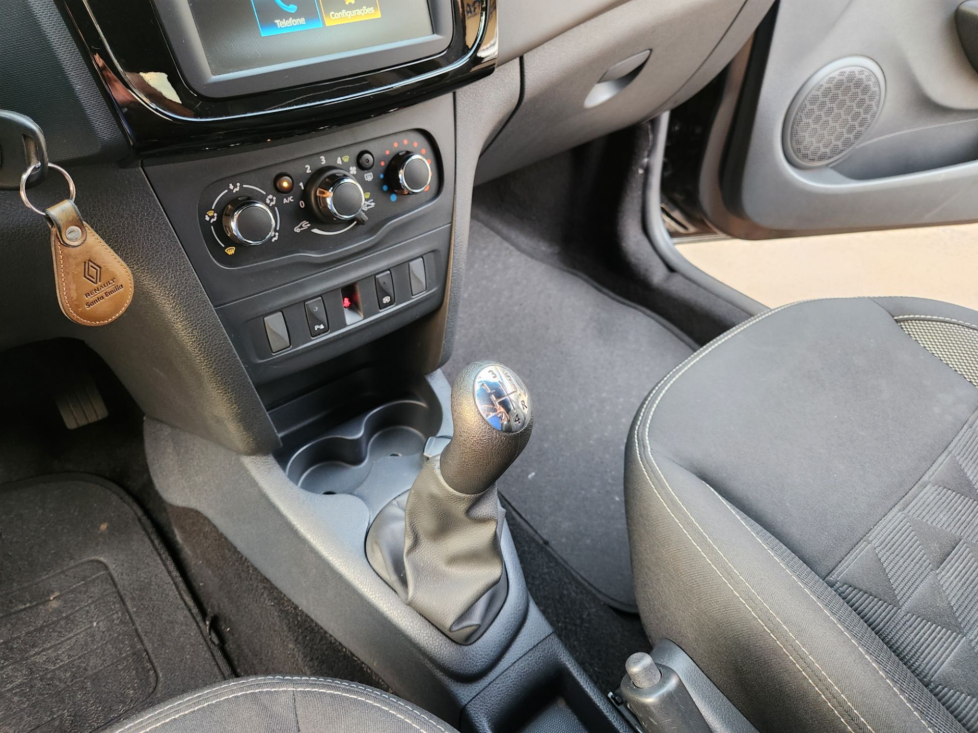 RENAULT SANDERO