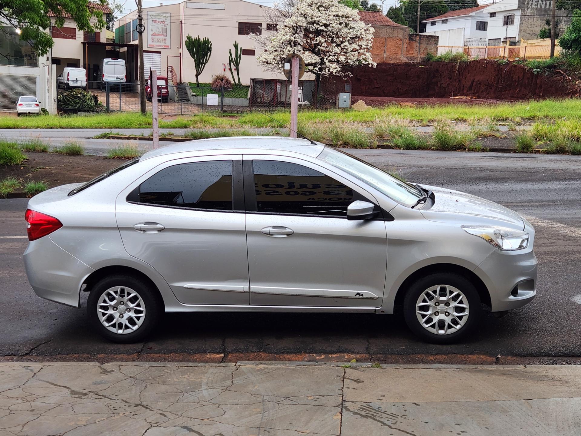 FORD KA