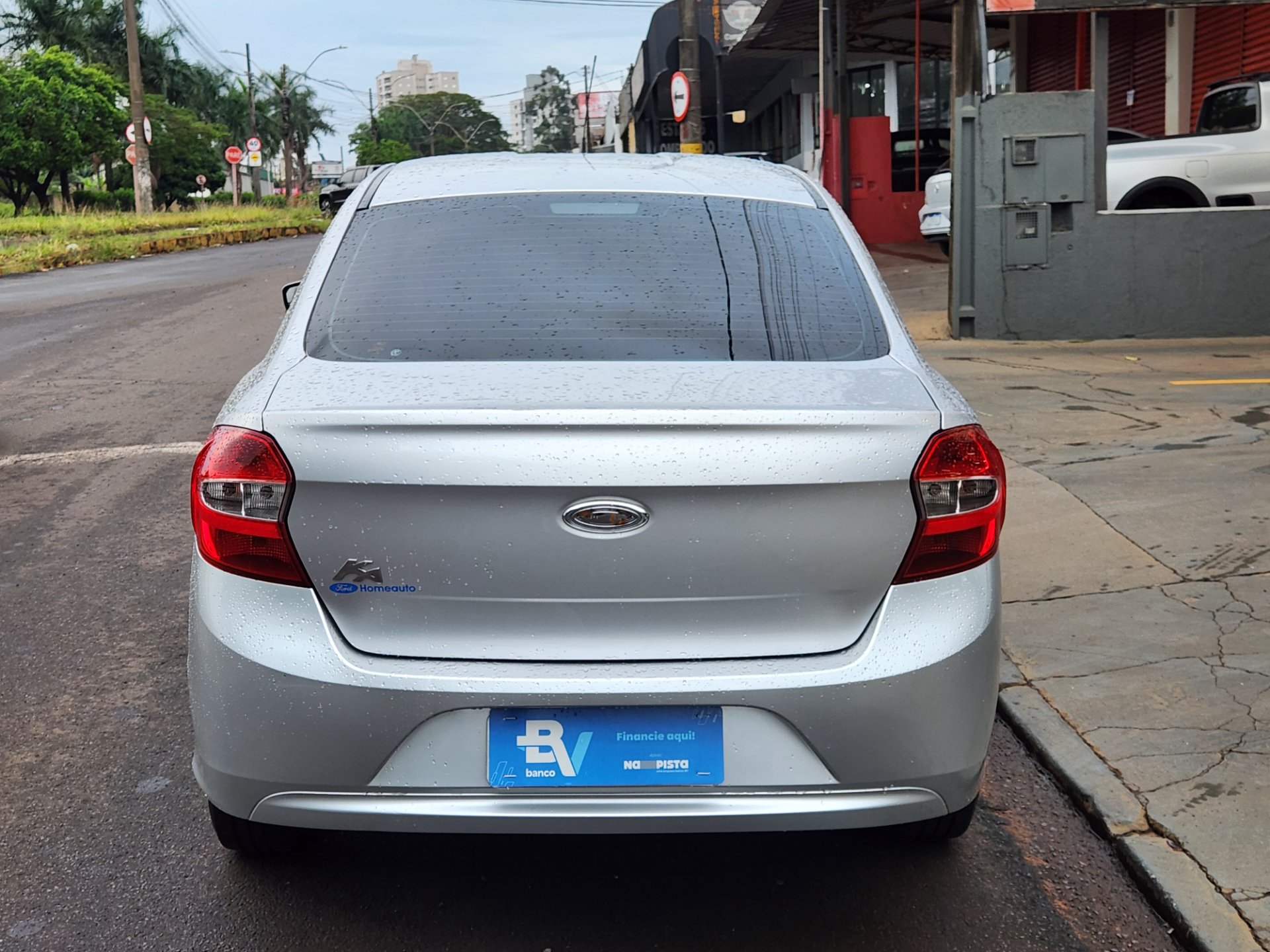 FORD KA