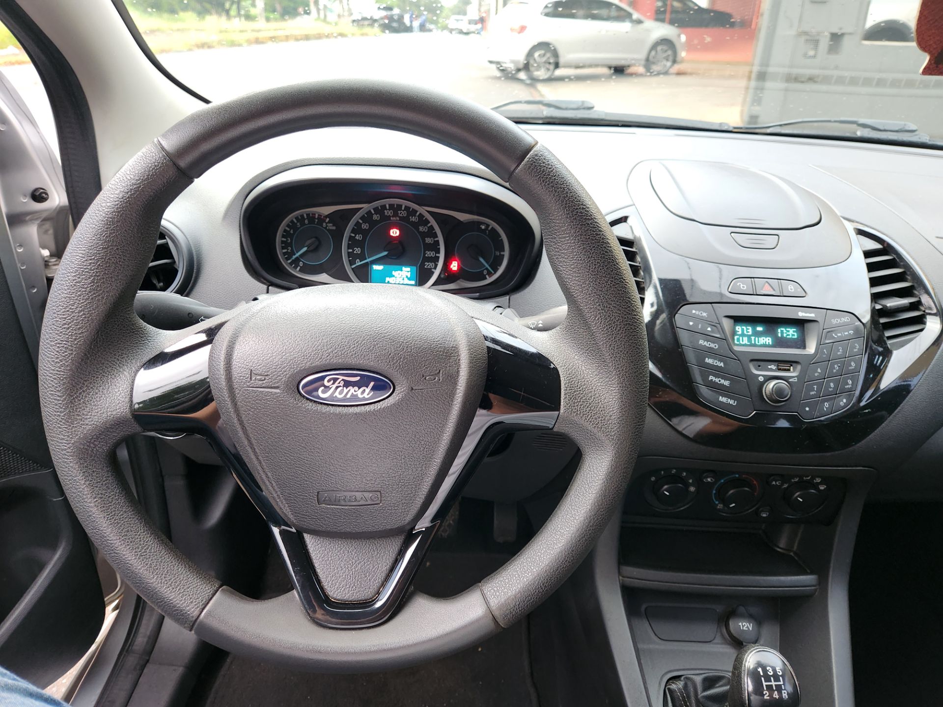 FORD KA