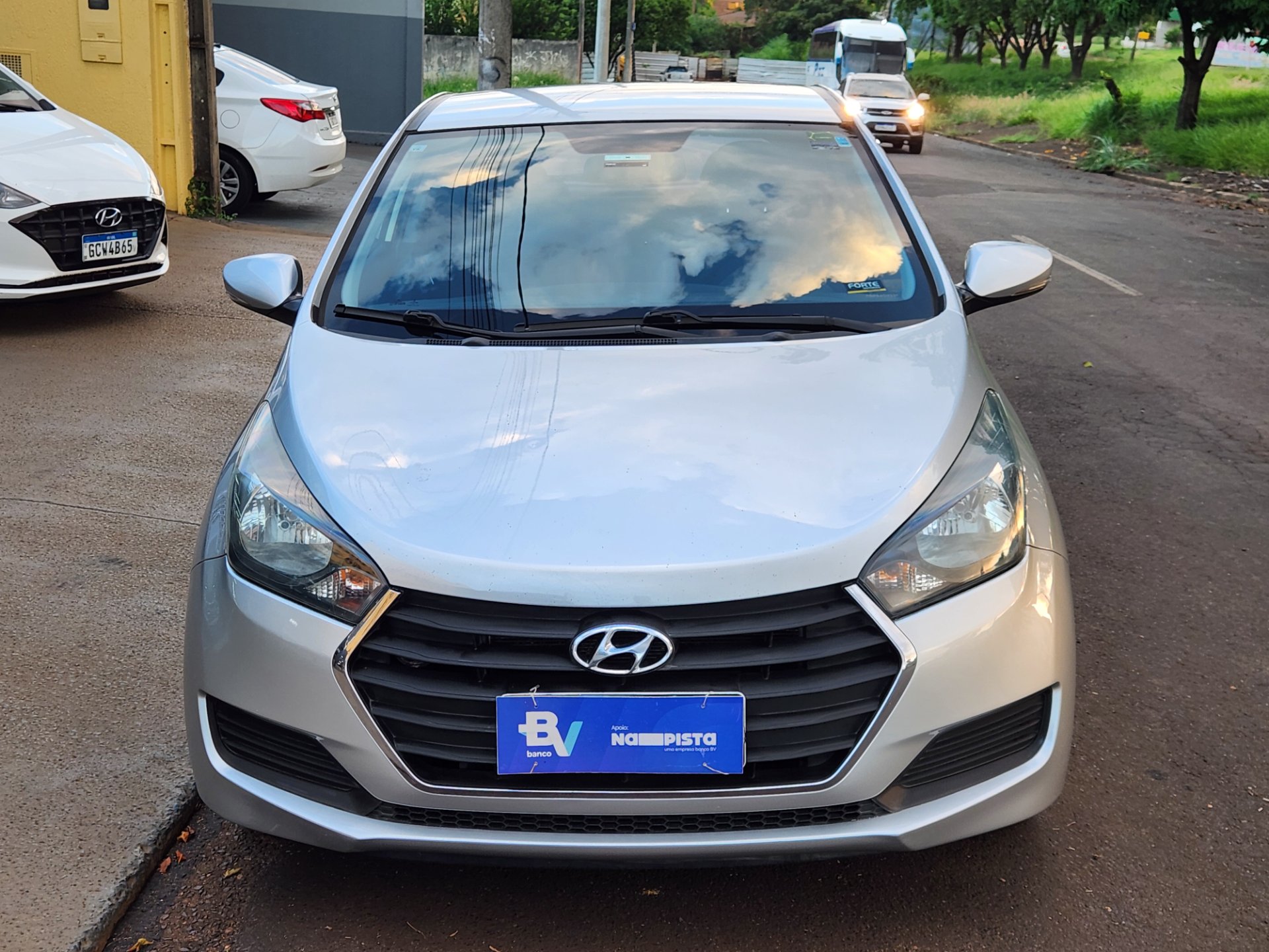 HYUNDAI HB20