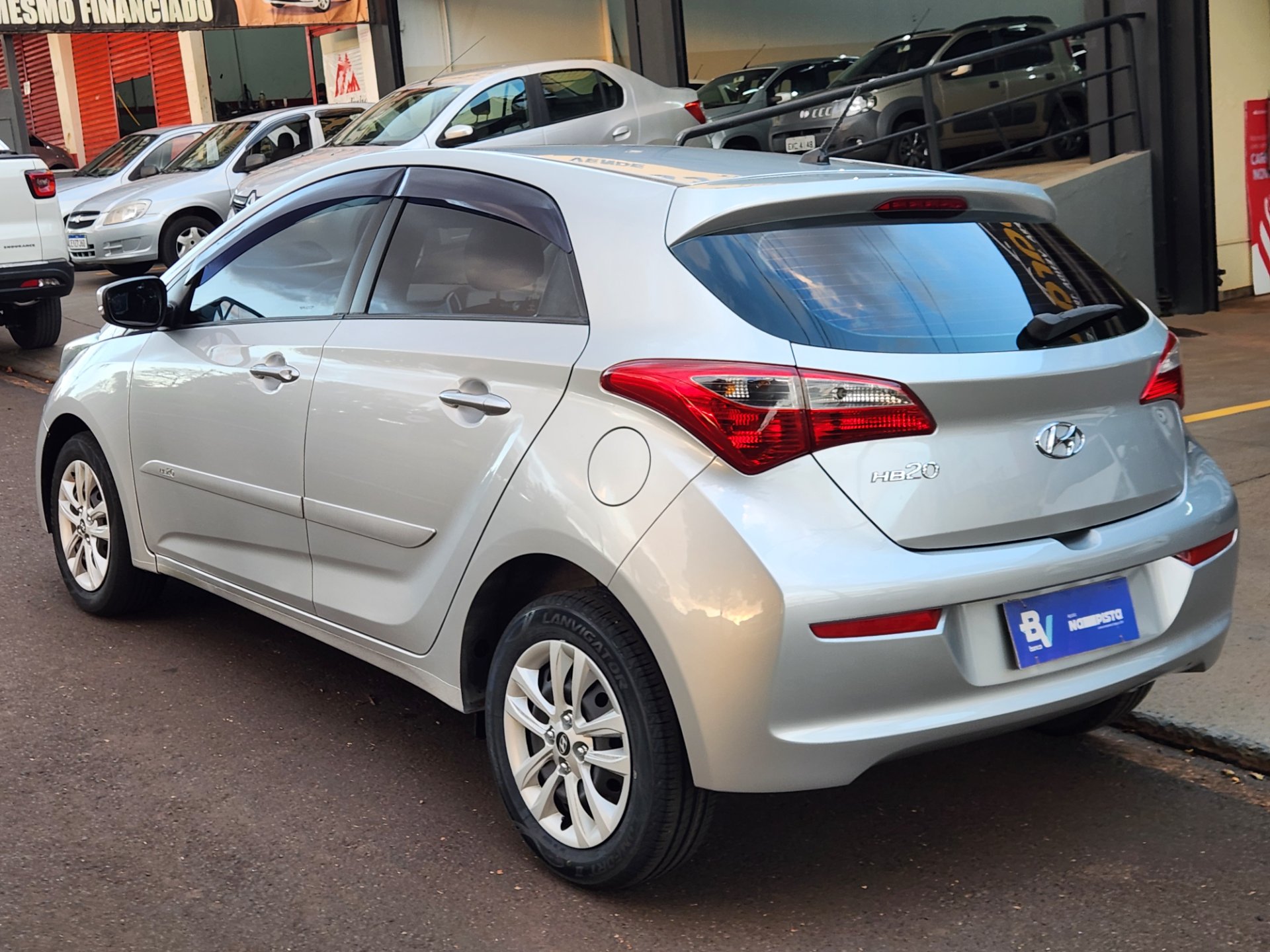 HYUNDAI HB20