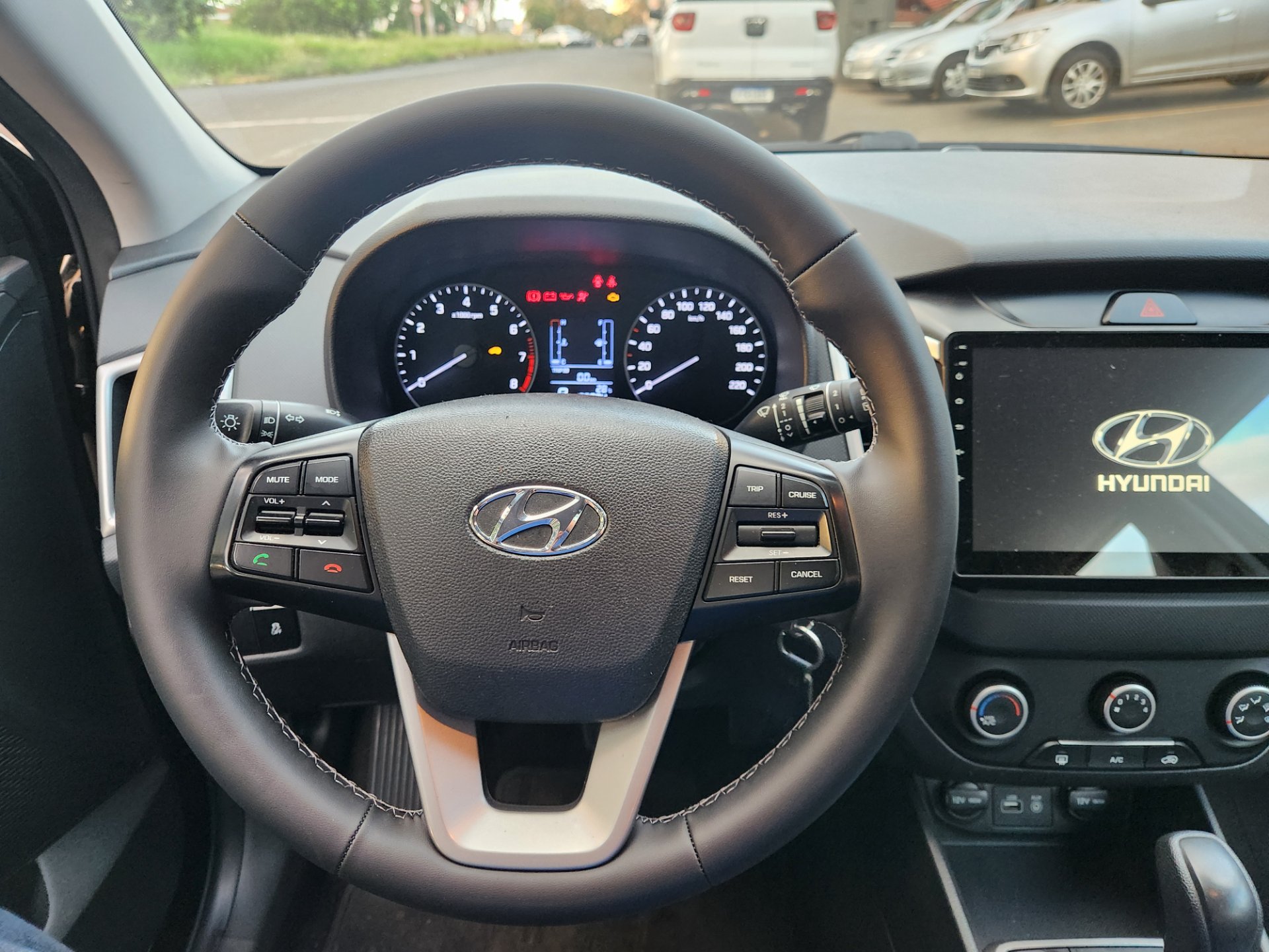 HYUNDAI CRETA