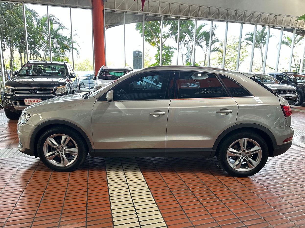 Q3 2.0 TFSI AMBIENTE QUATTRO