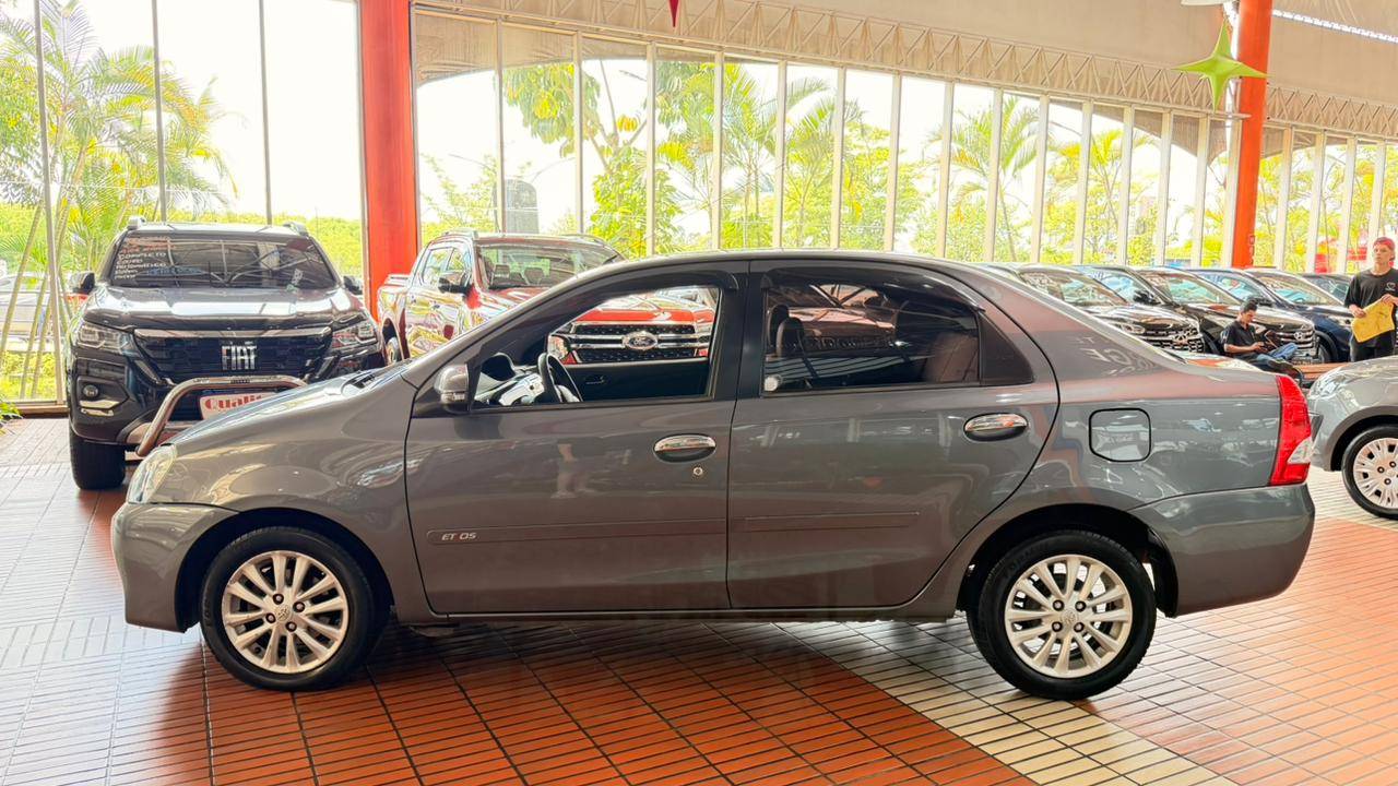 TOYOTA ETIOS