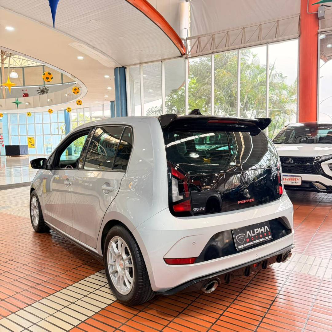 VOLKSWAGEN UP