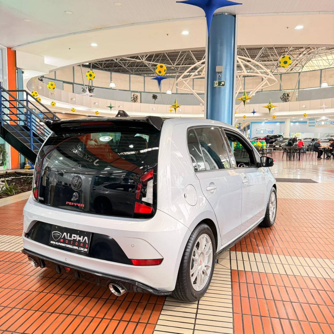 VOLKSWAGEN UP