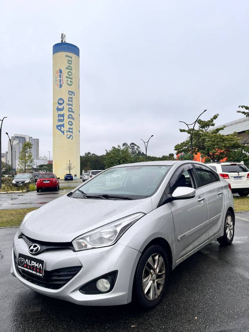 HYUNDAI HB20S