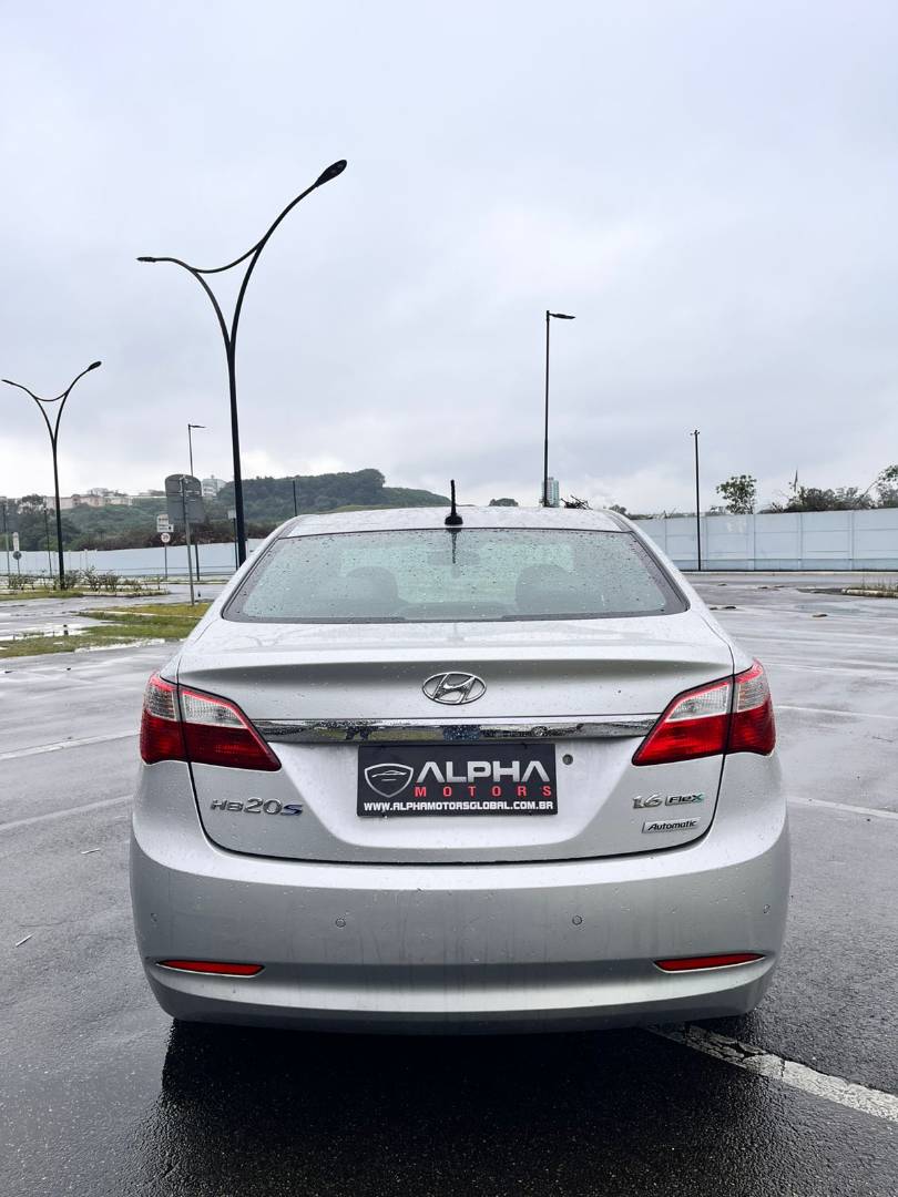 HYUNDAI HB20S