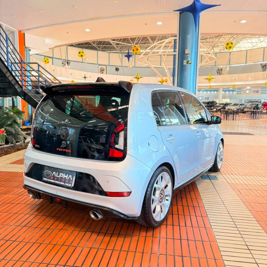 VOLKSWAGEN UP