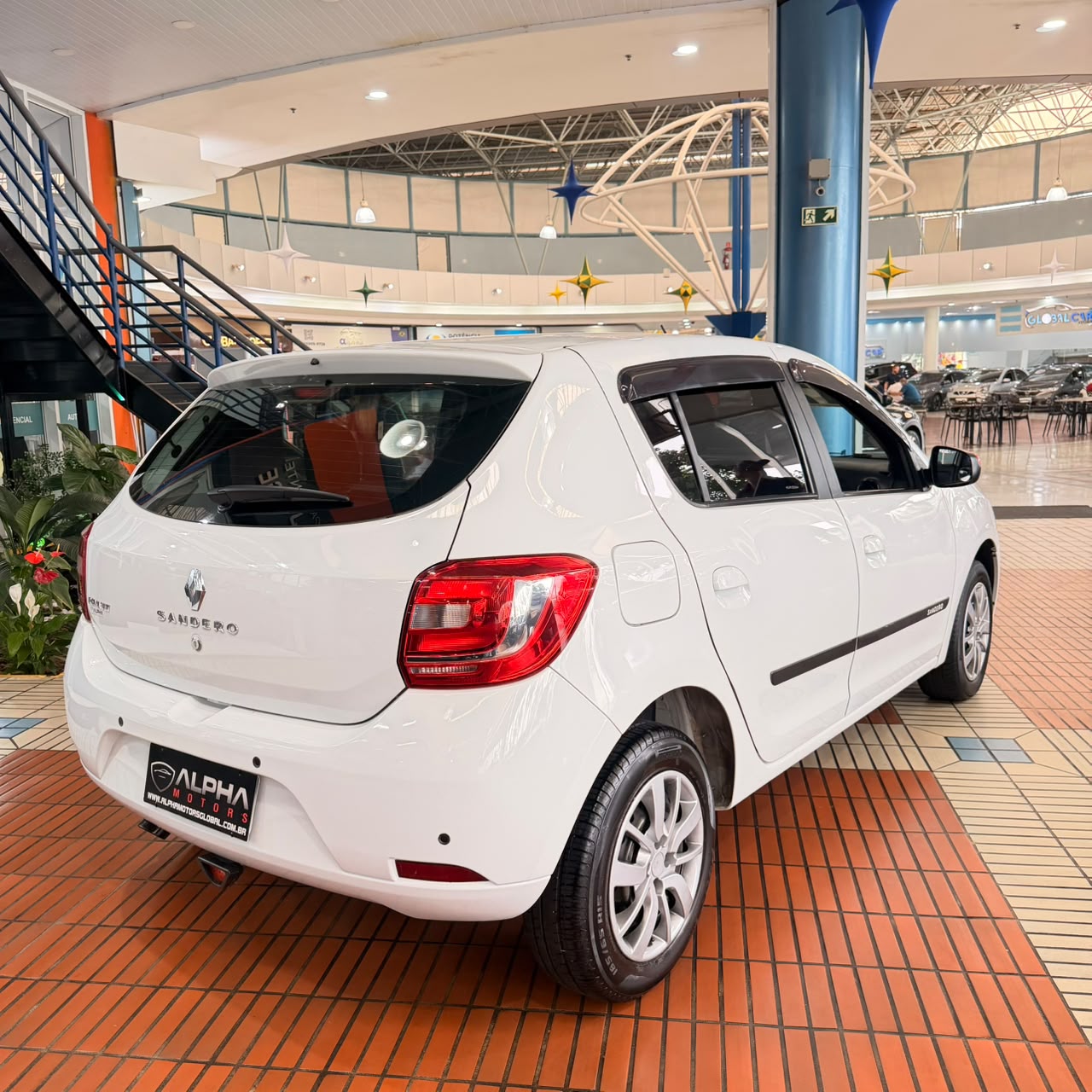 RENAULT SANDERO