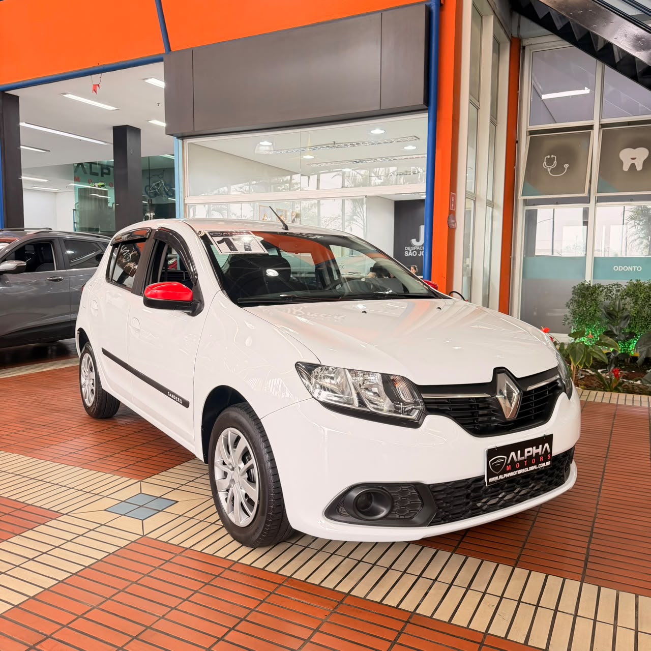 RENAULT SANDERO