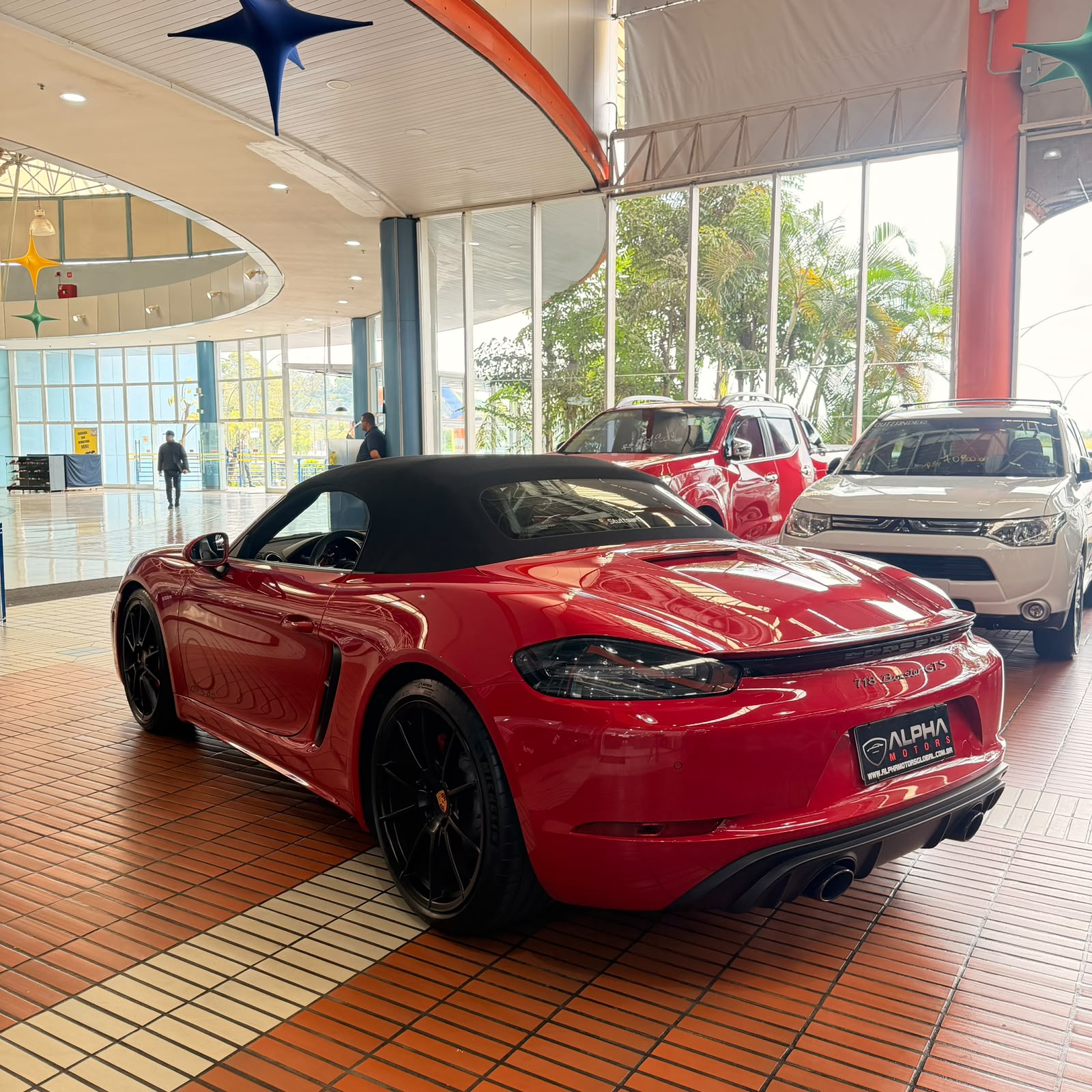 PORSCHE 718