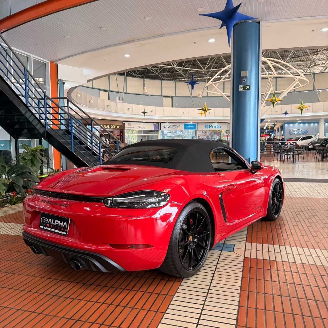 PORSCHE 718