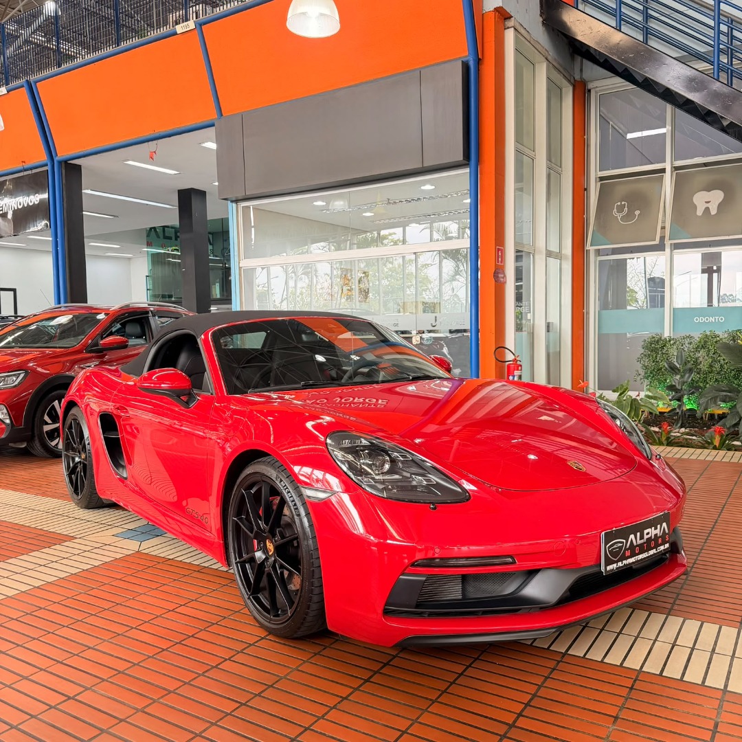 PORSCHE 718