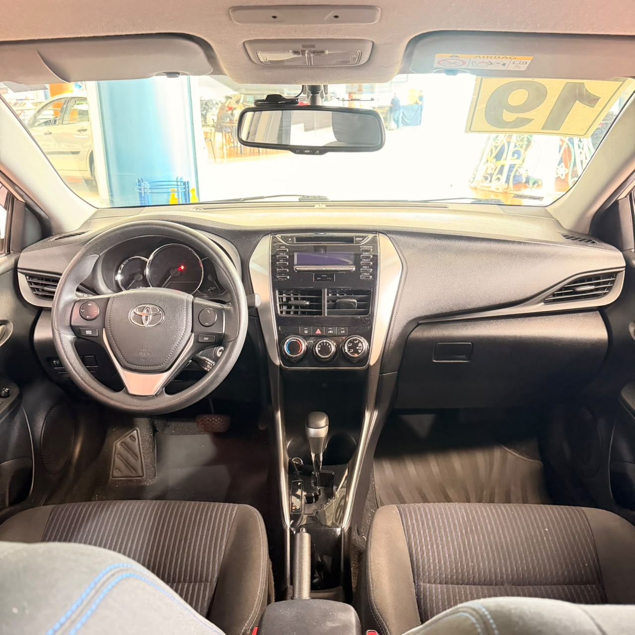 TOYOTA YARIS