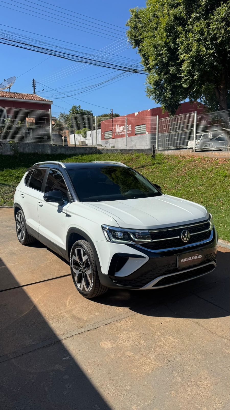 VOLKSWAGEN TAOS