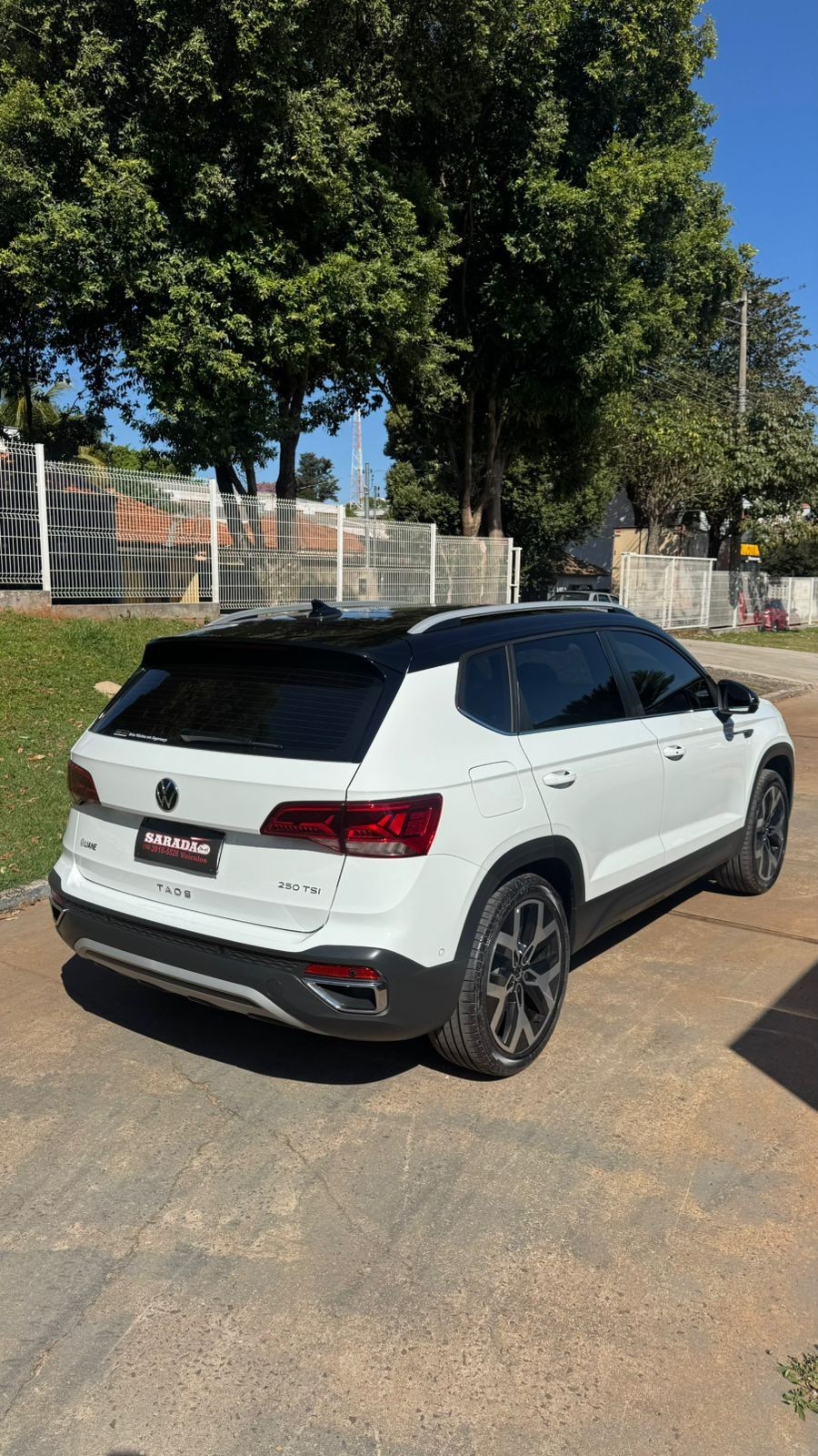 VOLKSWAGEN TAOS