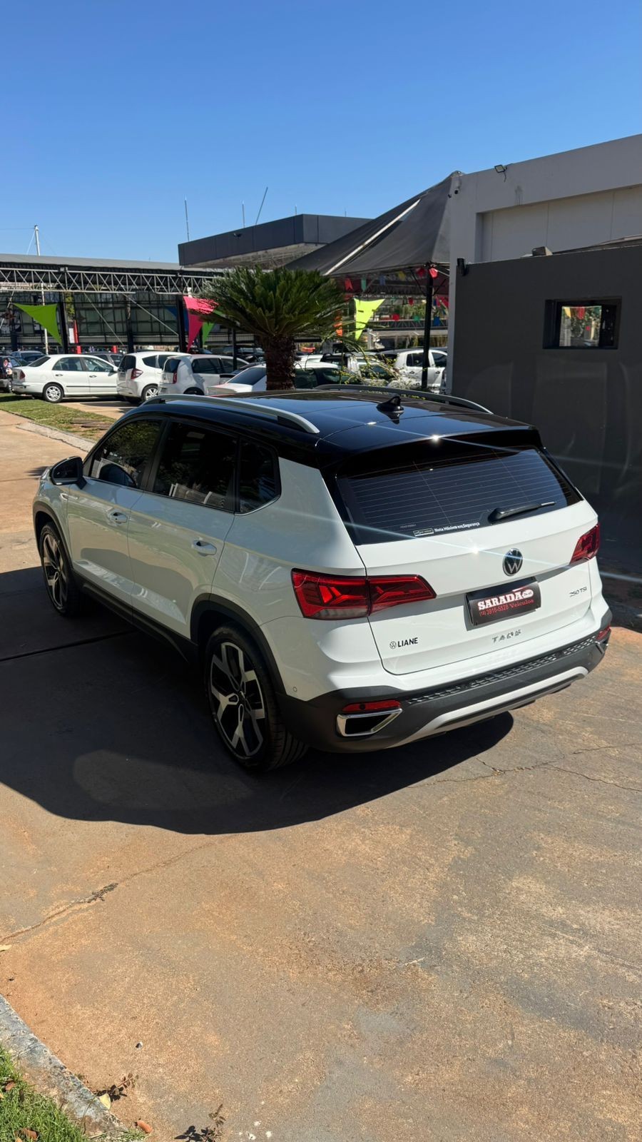 VOLKSWAGEN TAOS