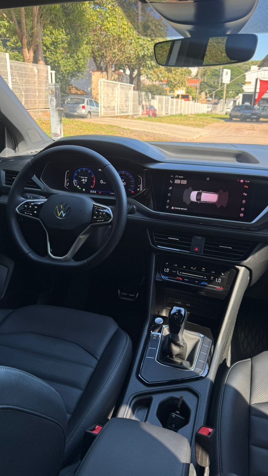 VOLKSWAGEN TAOS