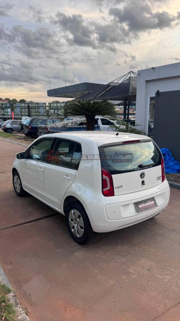 VOLKSWAGEN UP