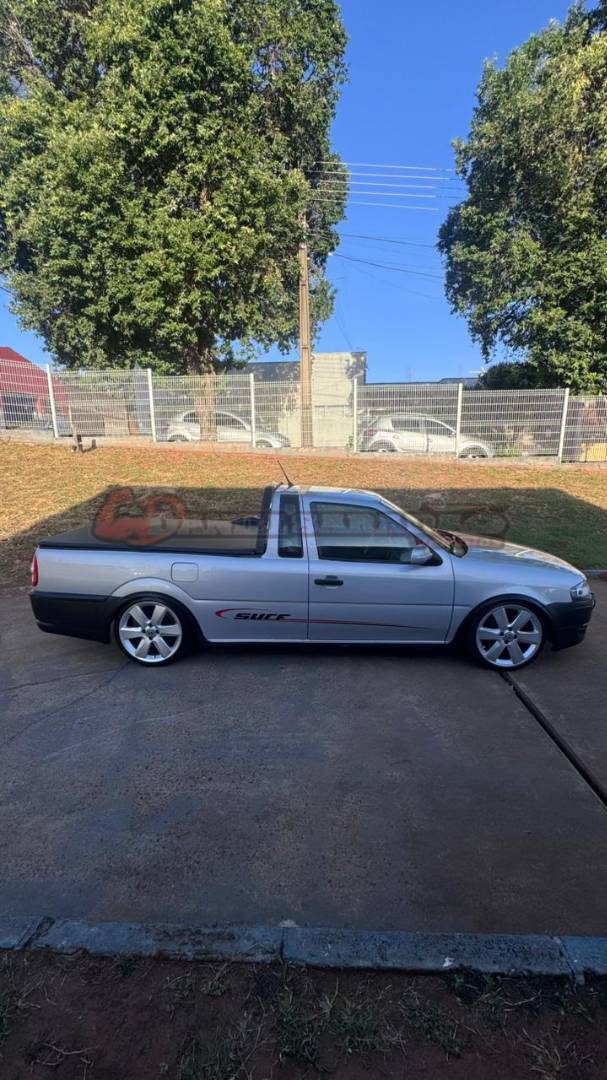 VOLKSWAGEN SAVEIRO