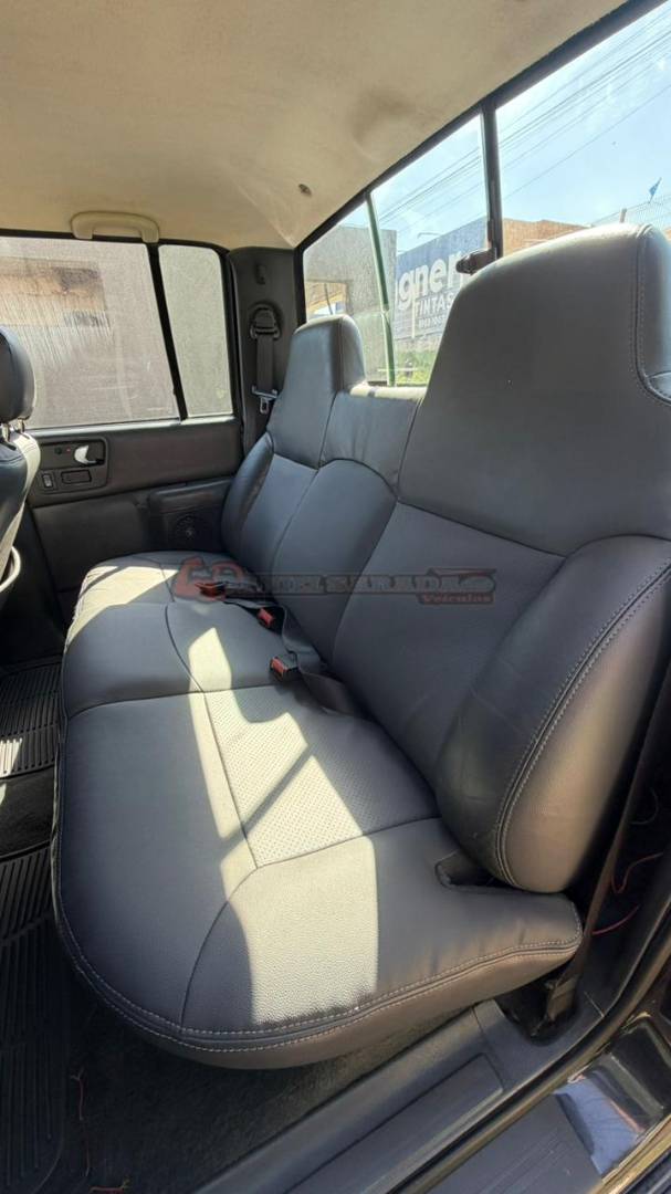CHEVROLET S10