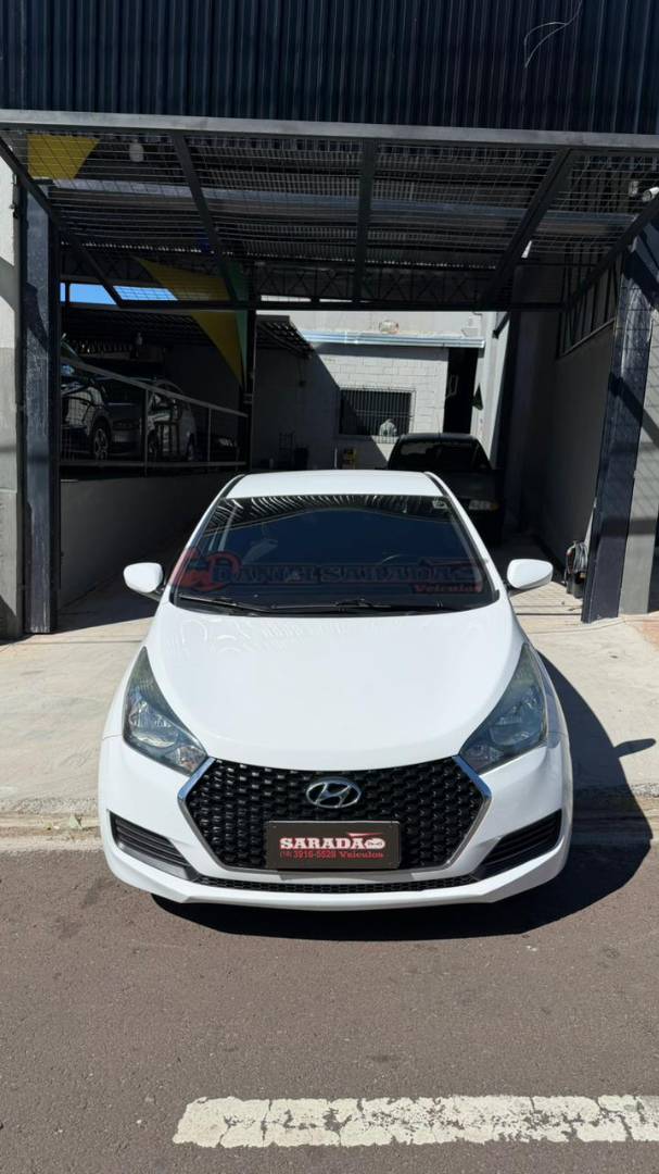 HYUNDAI HB20