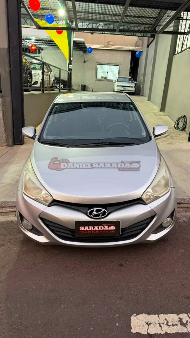 HYUNDAI HB20S
