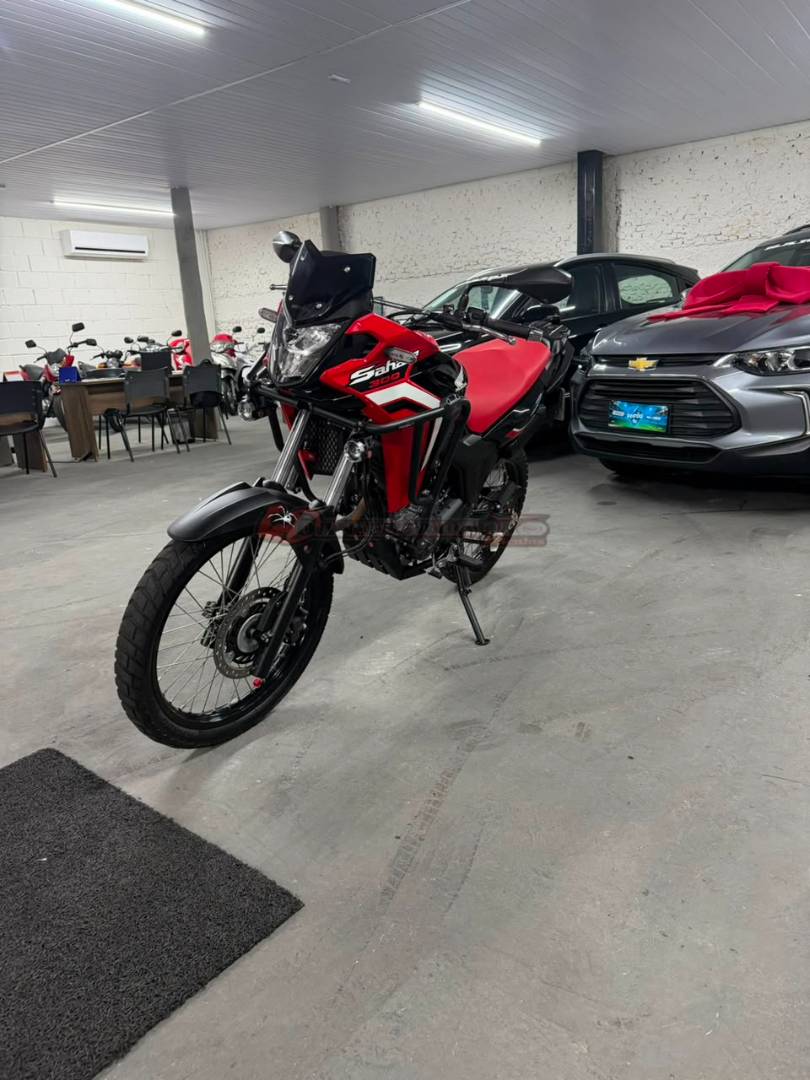 HONDA XRE 300 SAHARA RALLY