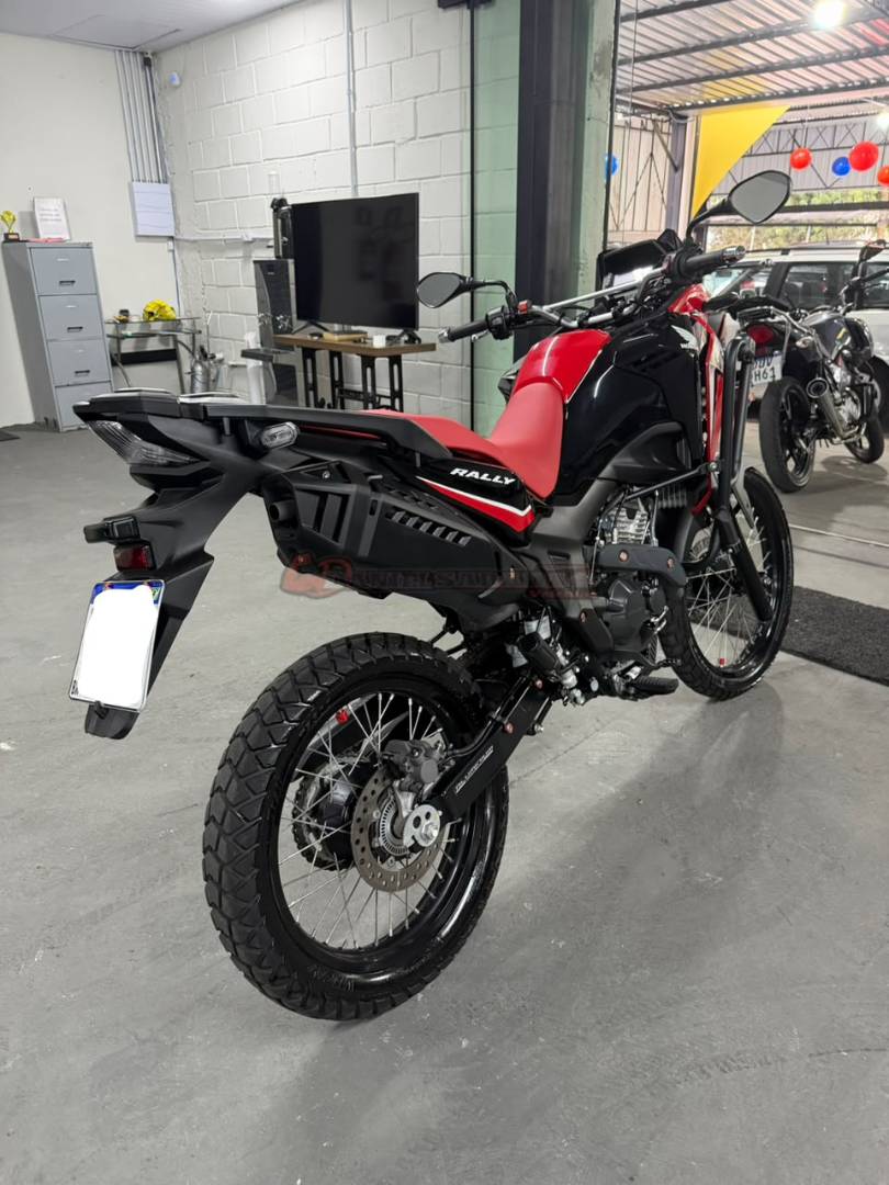 HONDA XRE 300 SAHARA RALLY