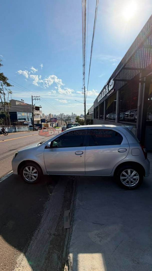 TOYOTA ETIOS