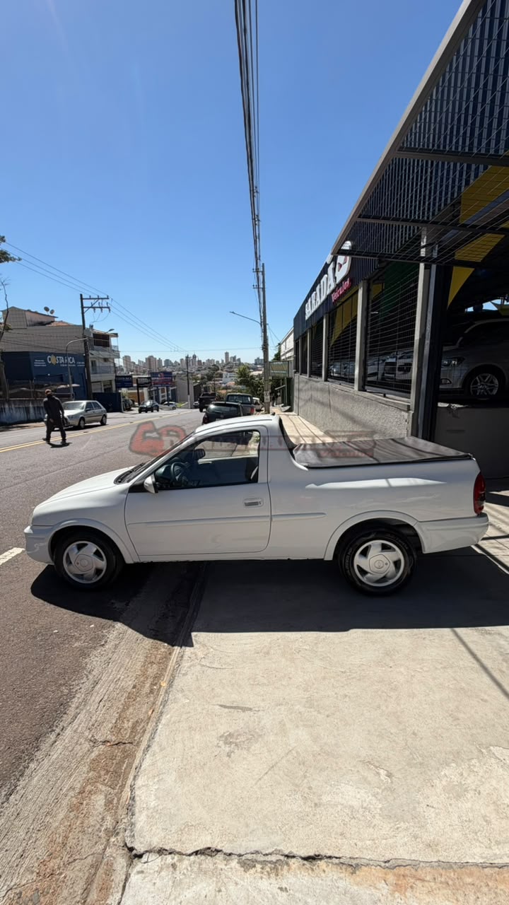 CHEVROLET CORSA