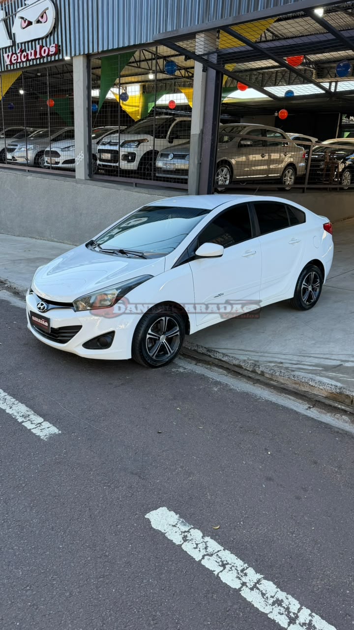 HYUNDAI HB20S