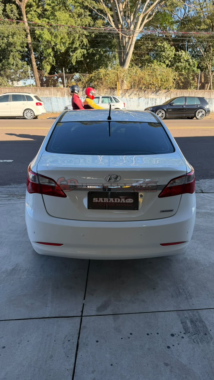 HYUNDAI HB20S
